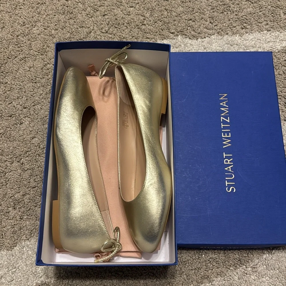 Stuart weitzman, tieback flat gold color, US 9